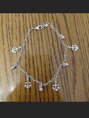 Silver Anchor Charm Anklet - Women's Nautical Anklet